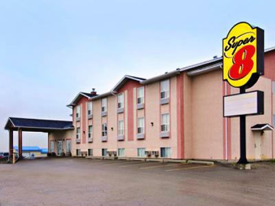 Super 8 By Wyndham Pincher Creek Ab Εξωτερικό φωτογραφία